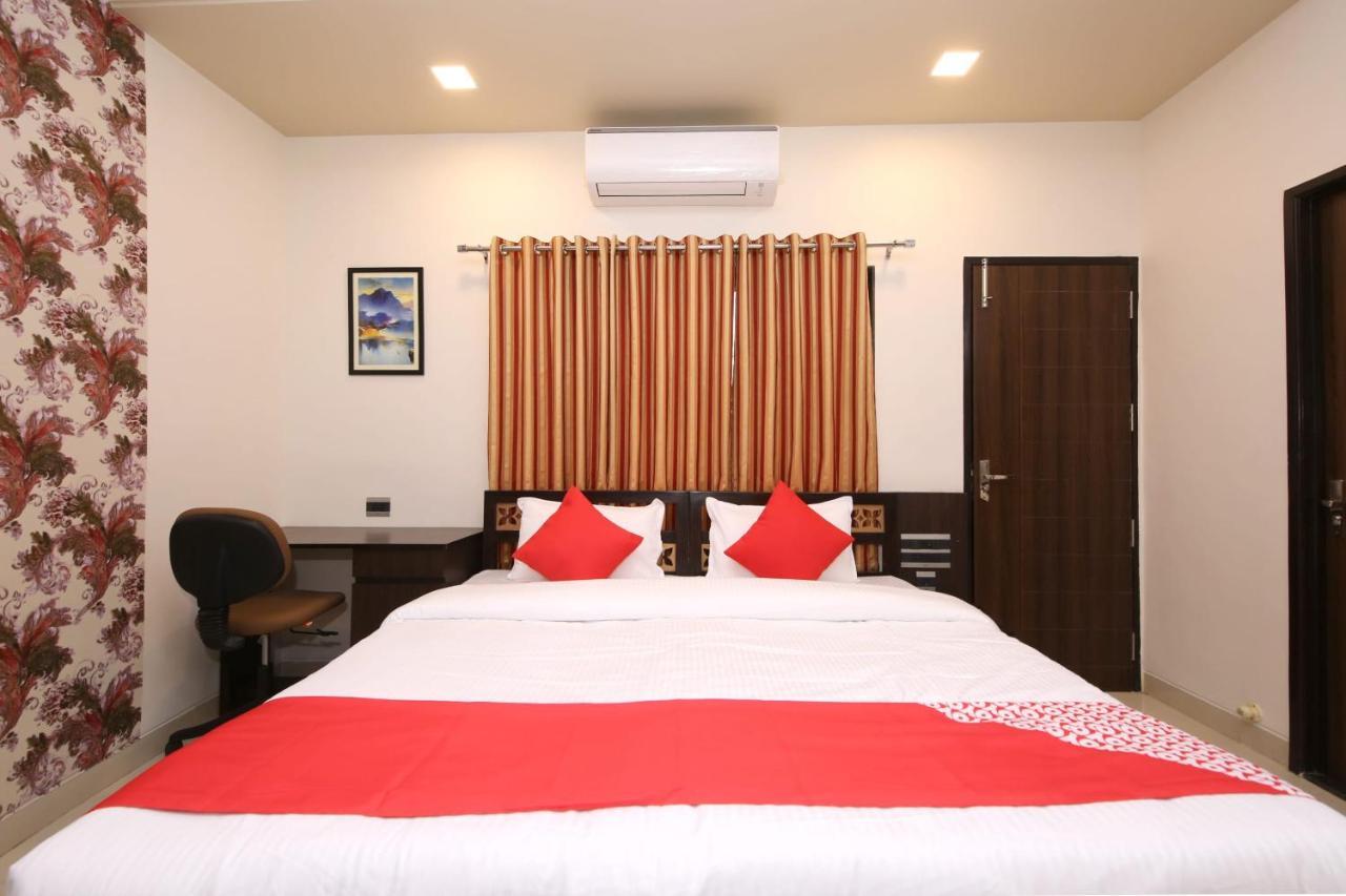 Capital O 36691 Hotel Aashirwad Inn Джабалпур Экстерьер фото